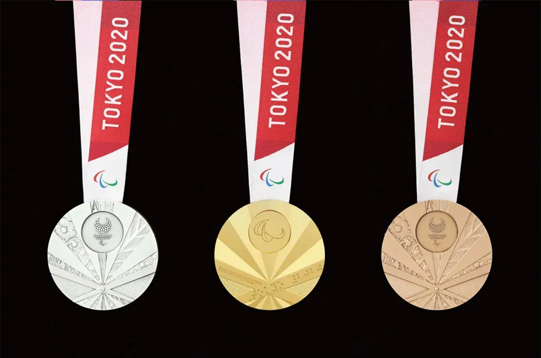 Paralympics medals (Silver, Gold & Bronze). Photography: Olympics Games website. creatyum-media-tokyo-2020-paralympic-medals